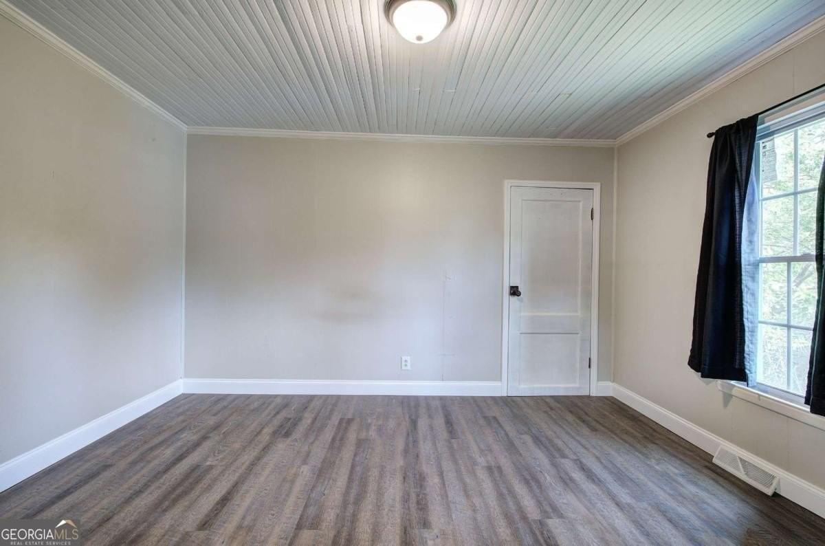 2014 Maple Ave Sw - Photo 6 of 22