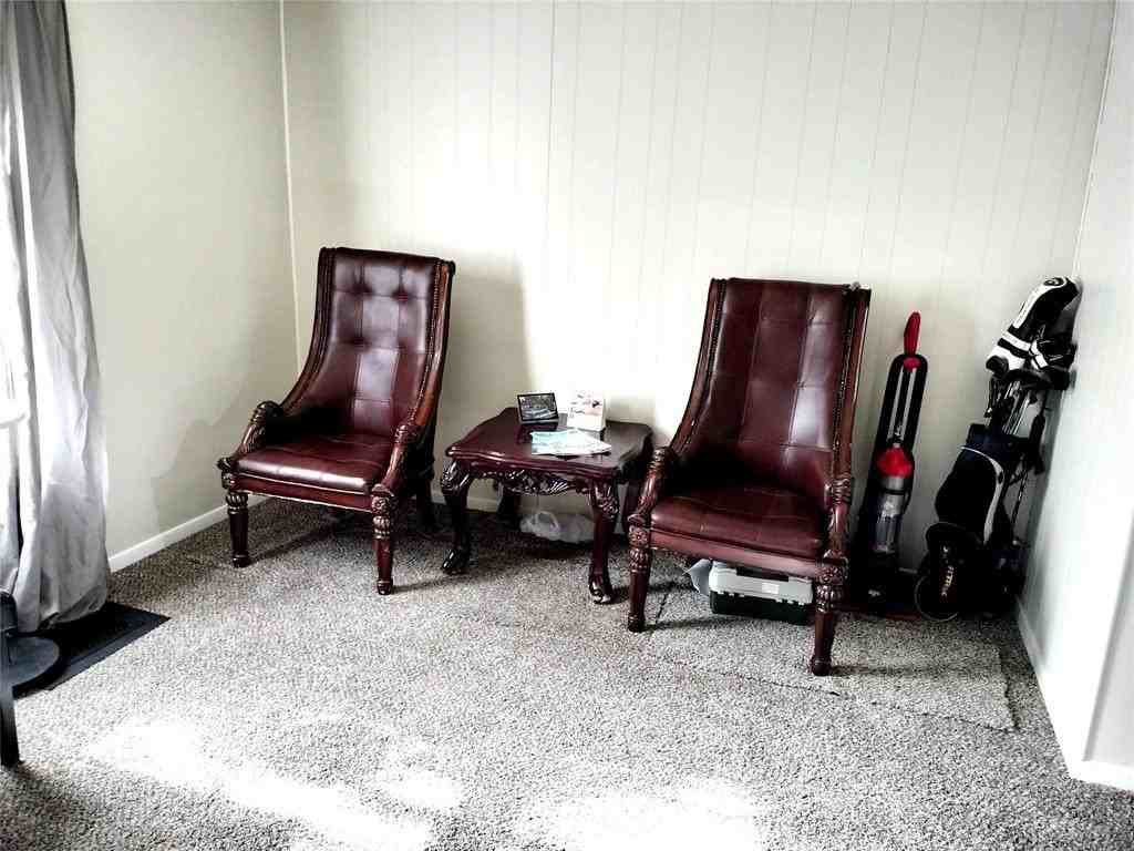 31 Indiana St - Photo 4 of 12