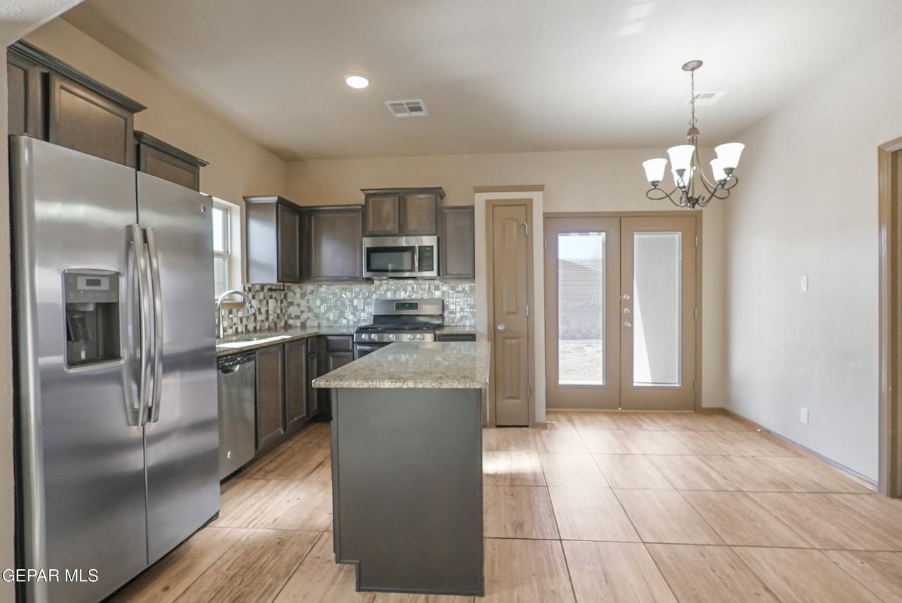 4941 Ruben Soto Dr - Photo 3 of 15