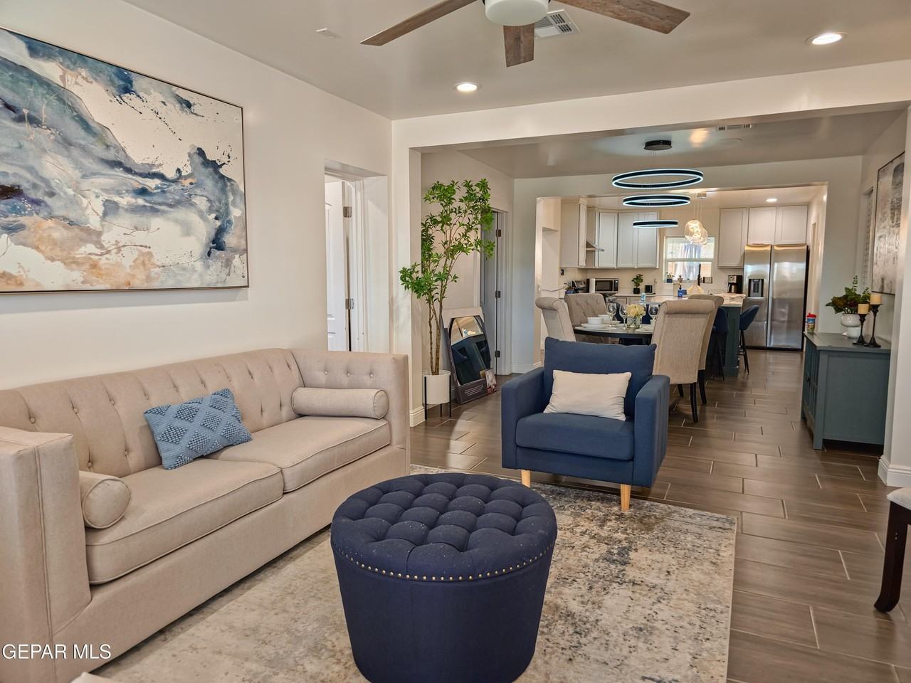 7321 Cuba Dr - Photo 3 of 50