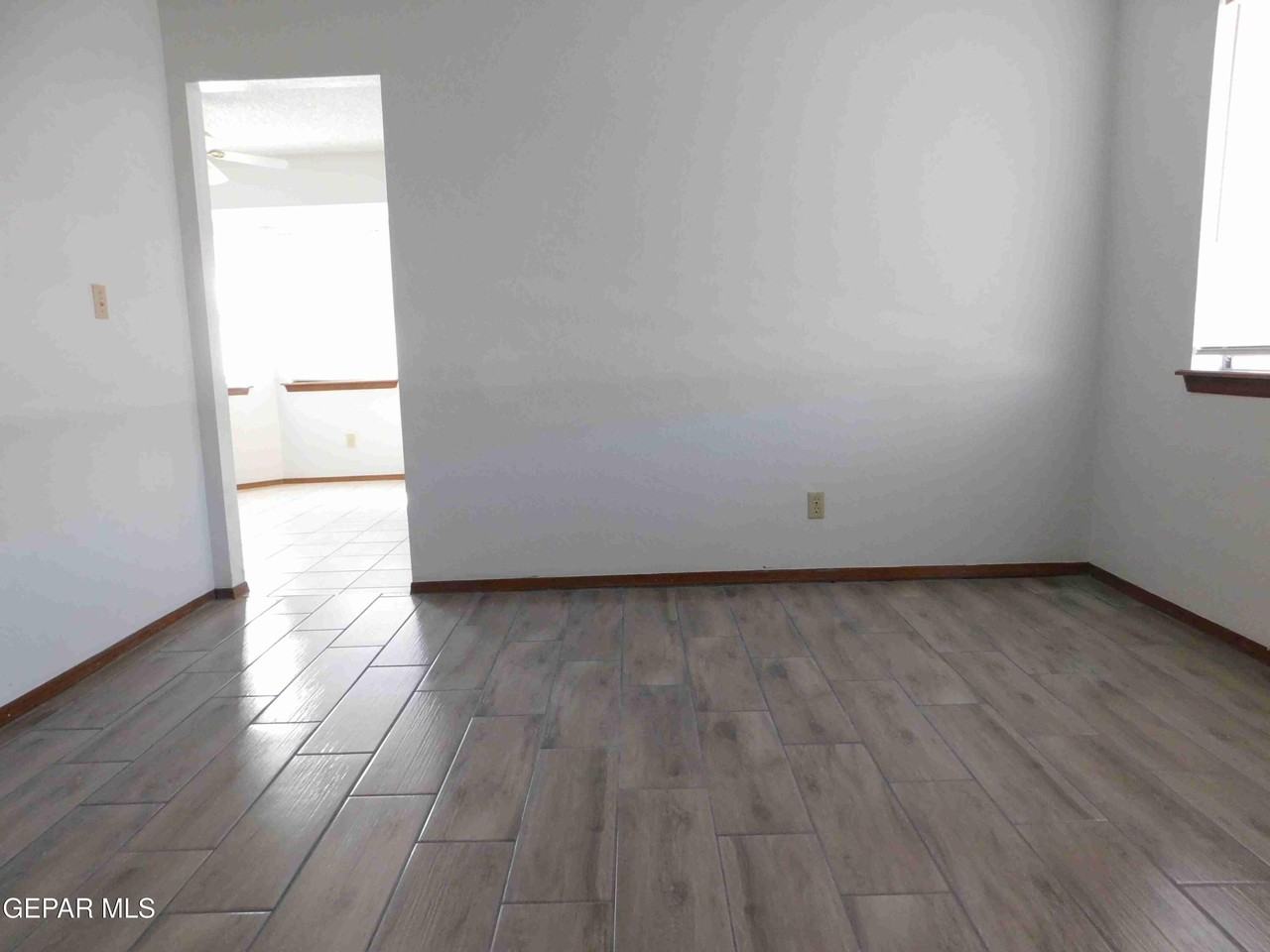 11249 War Feather Dr - Photo 7 of 34