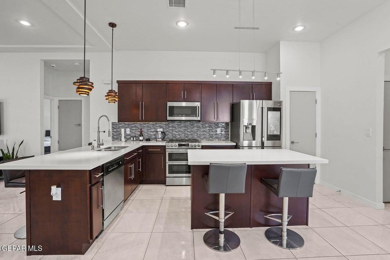 244 Saltford Dr - Photo 7 of 36