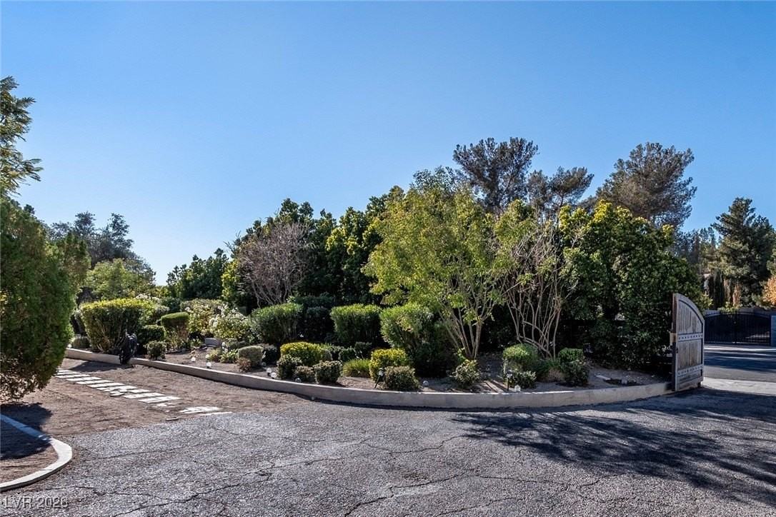 2940 Rosanna St - Photo 4 of 50