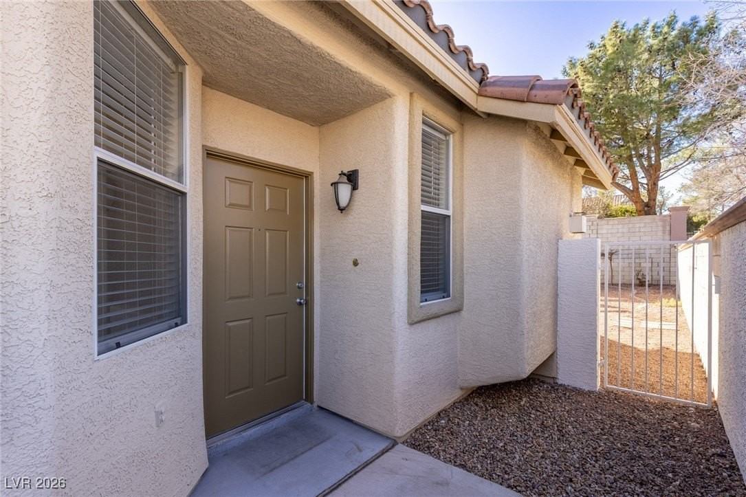 167 Mountainside Dr - Photo 3 of 48