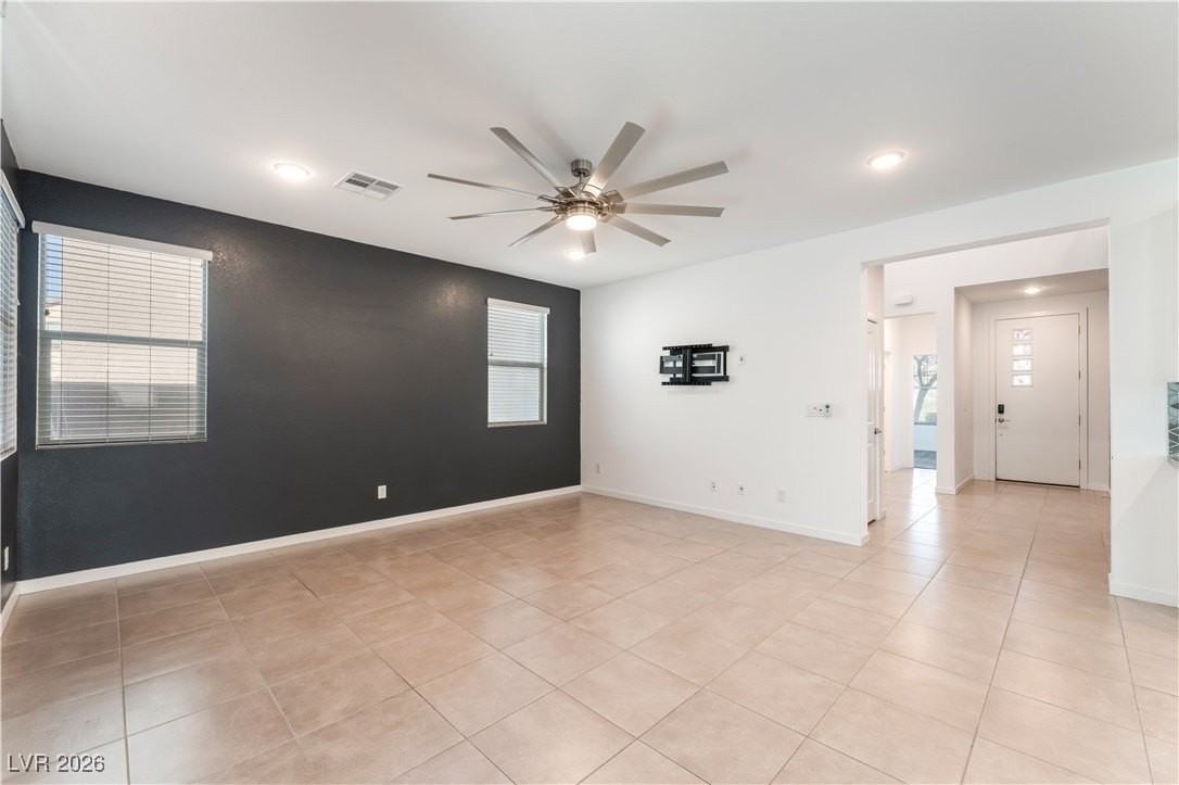 541 Ruby Mesa Ave - Photo 4 of 38