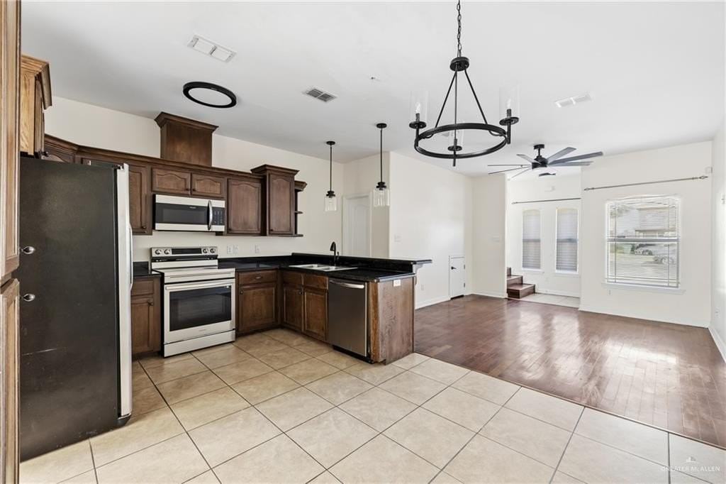 1309 W Fig Ave #C - Photo 3 of 14