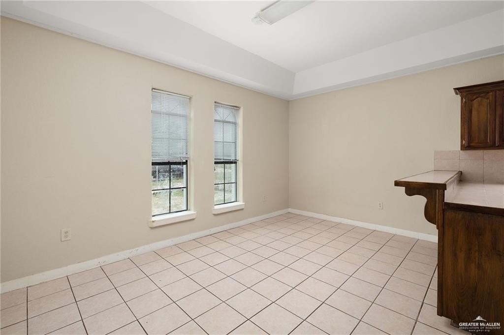 104 N Paseo Del Rey St - Photo 4 of 11