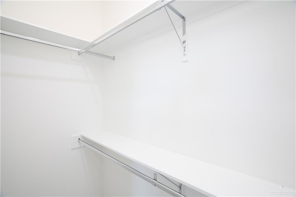 1408 S Xanthia St #2 - Photo 5 of 18