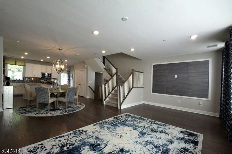 1802 Devon Ln - Photo 3 of 30