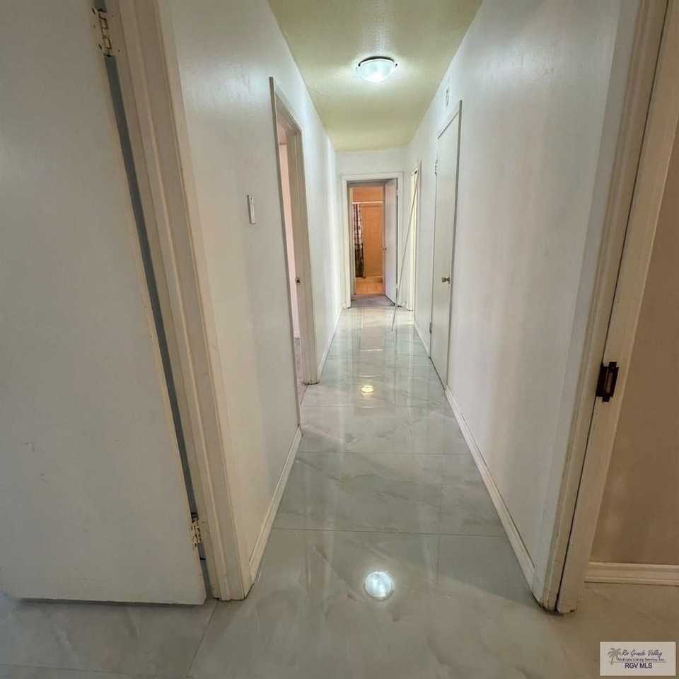 55 Palo Alto Dr - Photo 4 of 6