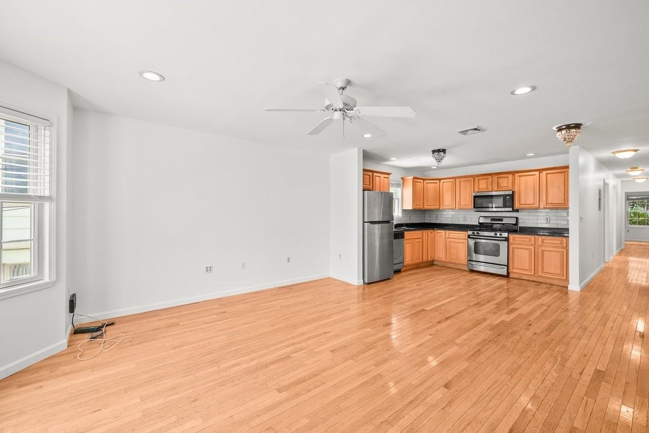 57 Storms Ave #1 - Photo 4 of 26