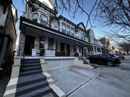 featured image of 138 Kensington Ave #1