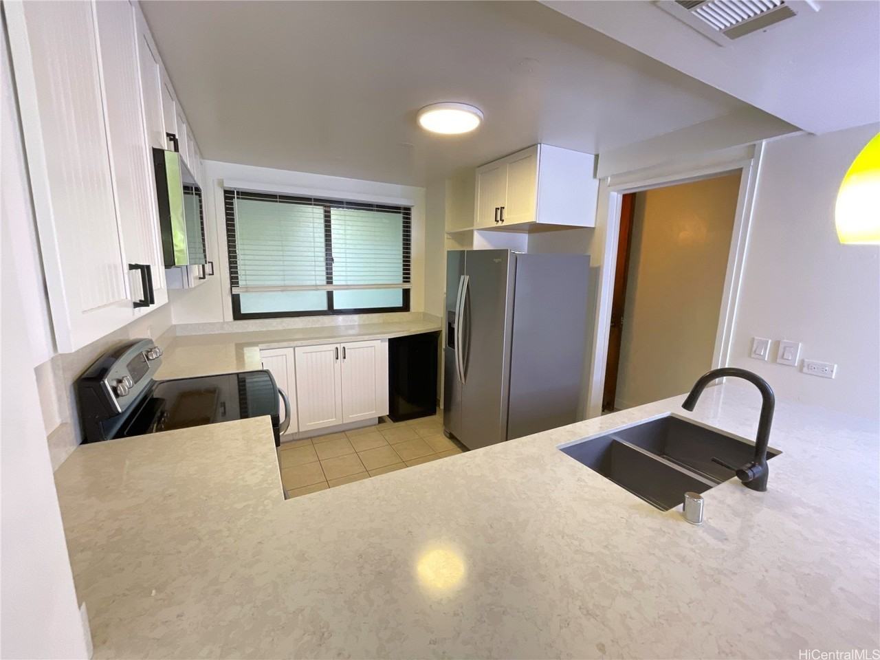 500 Lunalilo Home Rd Apt 21j #21J - Photo 3 of 25