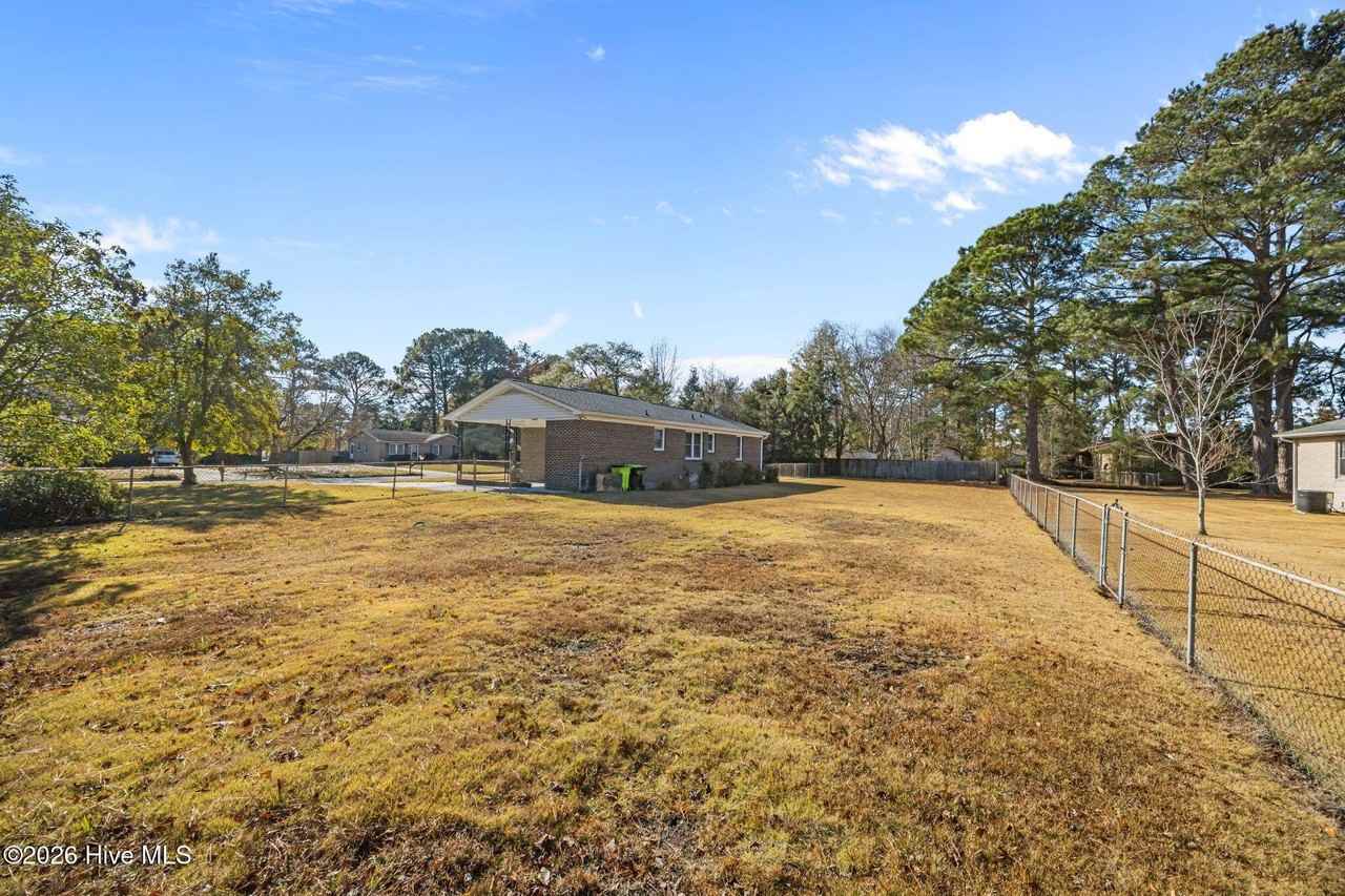 437 Gayle Blvd - Photo 5 of 17