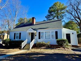 featured image of 204 N Eastern St