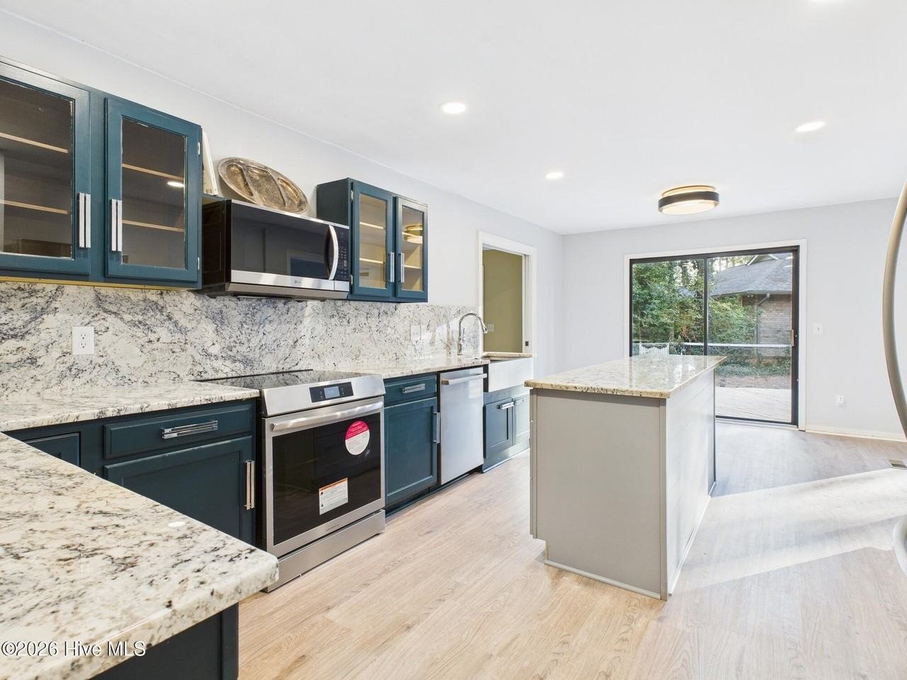 1 Sulky Ln - Photo 2 of 32