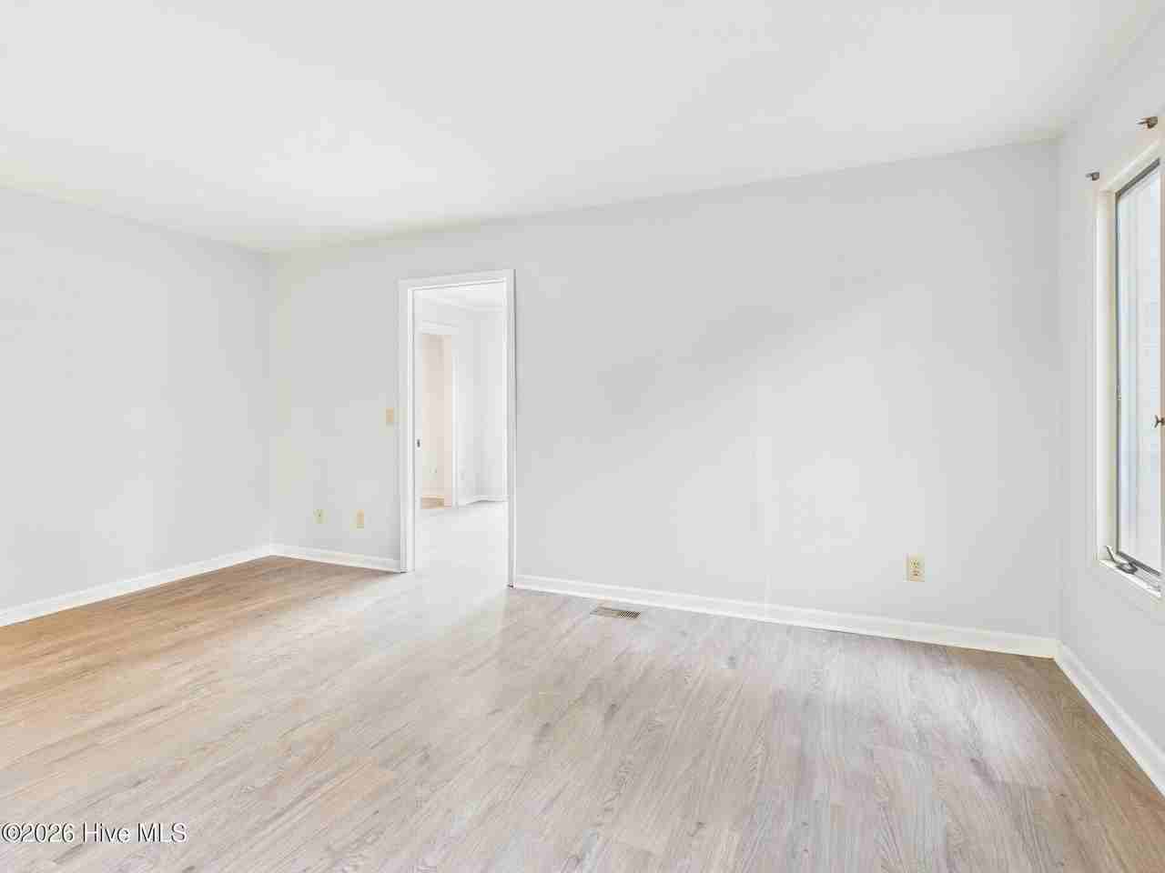 1 Sulky Ln - Photo 7 of 32