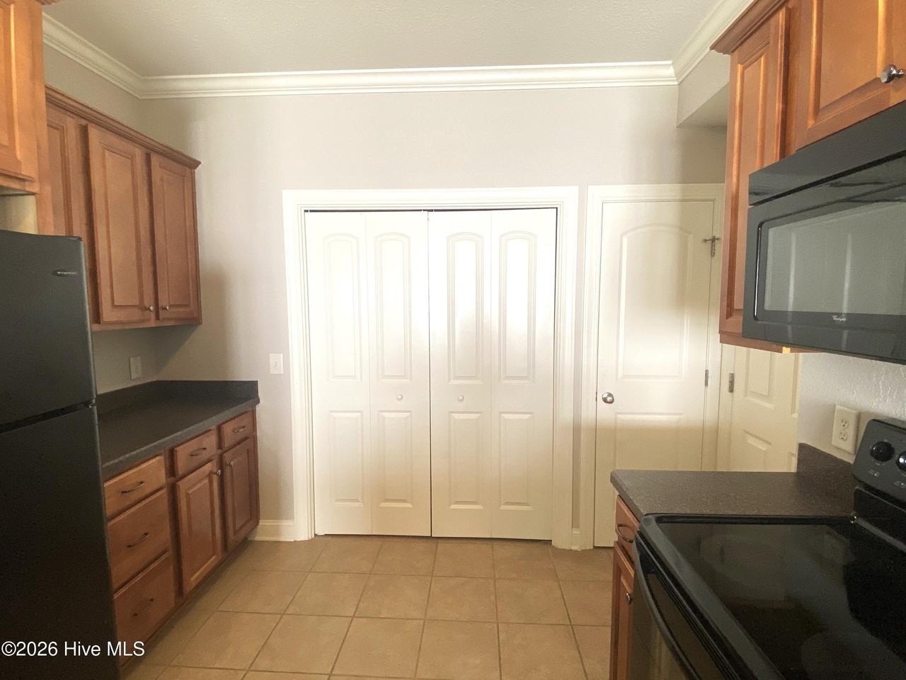 2044 Cambria Dr Unit A #A - Photo 5 of 17