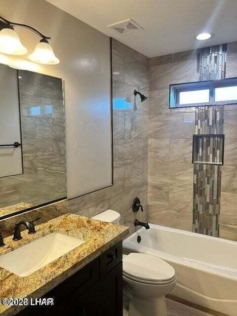 2425 Cloverlawn Dr Unit 102 #102 - Photo 3 of 20