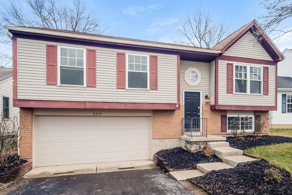 2219 Lockamy Ct - Photo 4 of 17