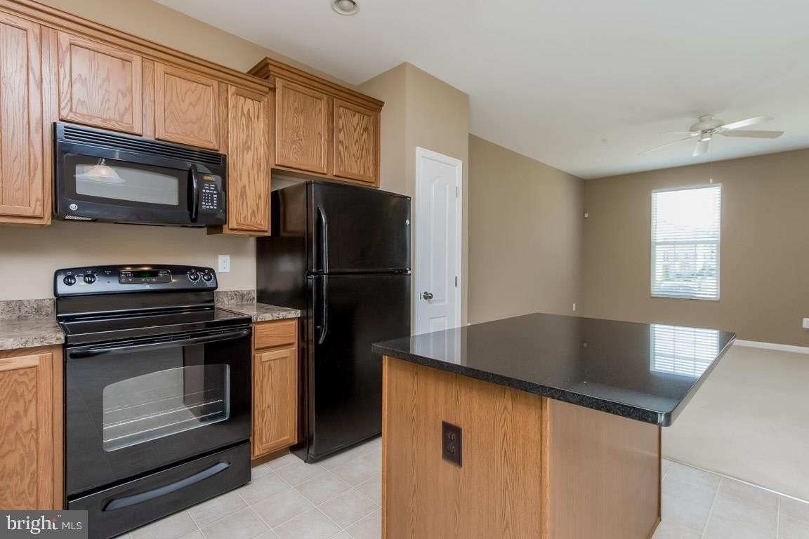 1159 Coulbourn Cor - Photo 6 of 50