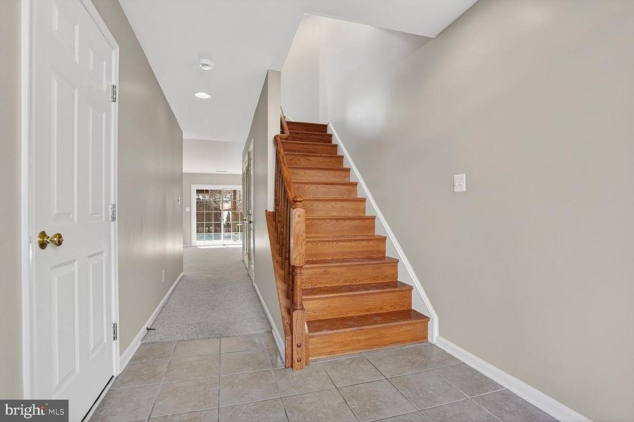 43265 Sunderleigh Sq - Photo 3 of 33