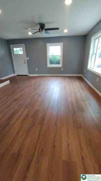 2034 Virginia St - Photo 3 of 21