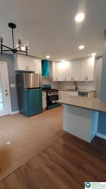 2034 Virginia St - Photo 5 of 21