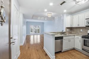 featured image of 5400 Park Ave #306