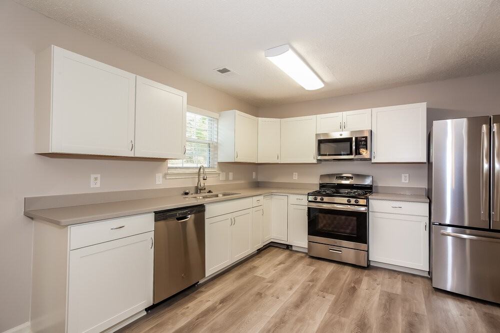 6002 Pennycross Ln - Photo 7 of 17