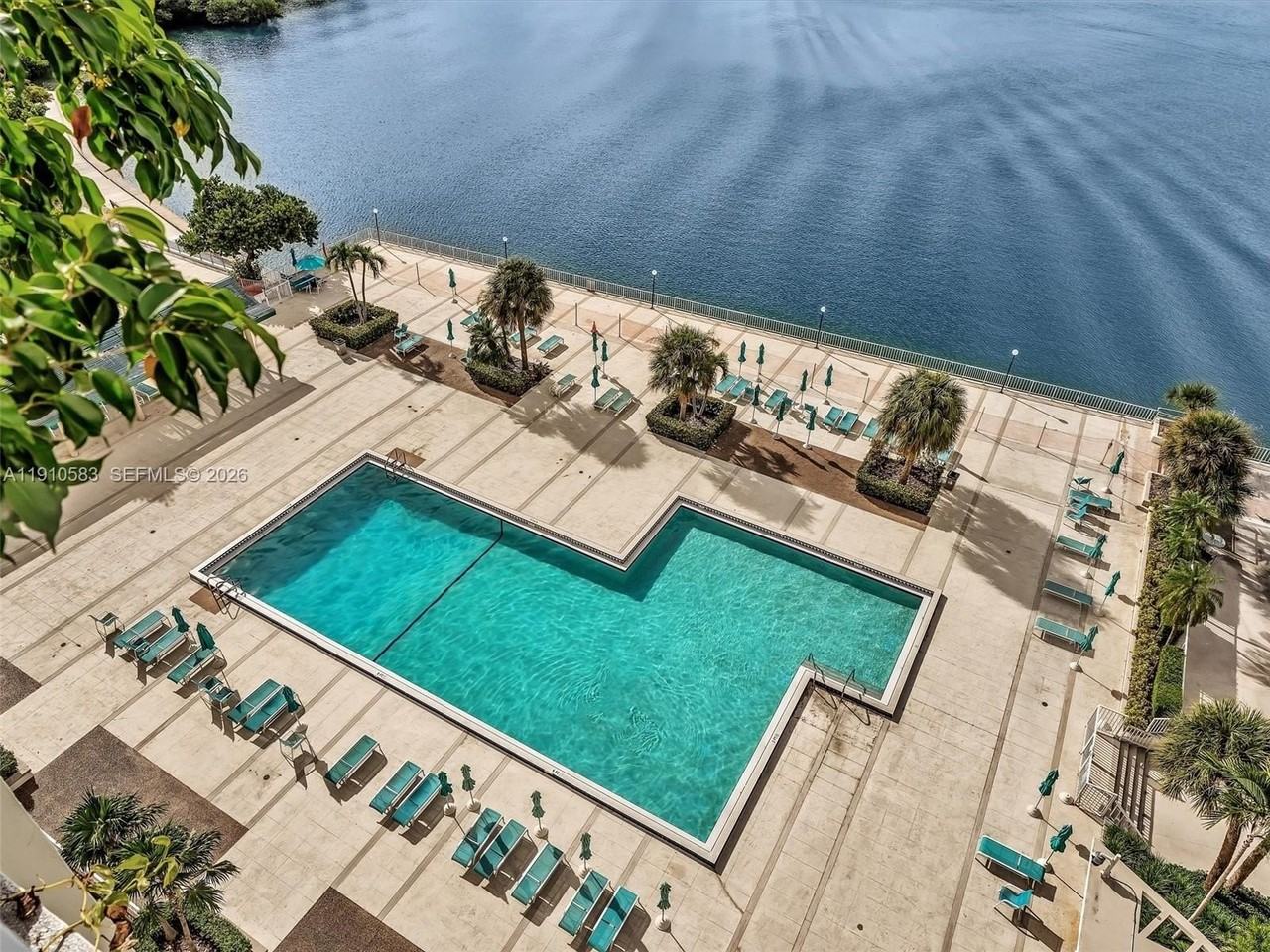 300 Bayview Dr #902 - Photo 7 of 43