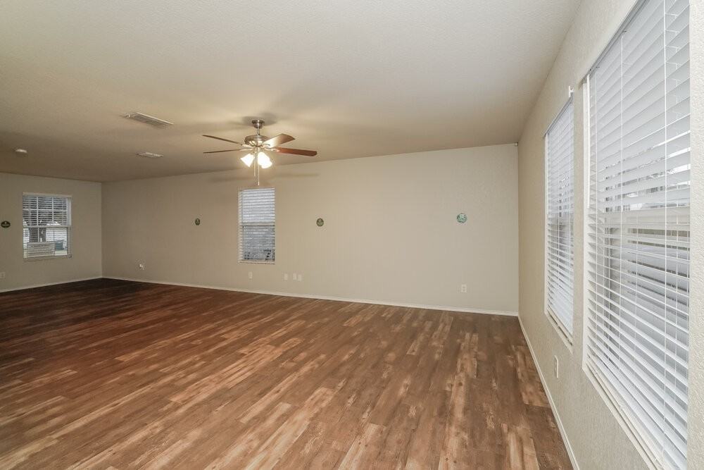 9518 Boatman Pier - Photo 7 of 17