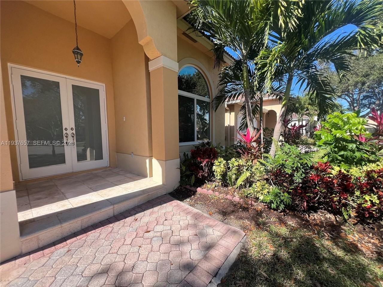 16020 Sw 91st Ct - Photo 5 of 45