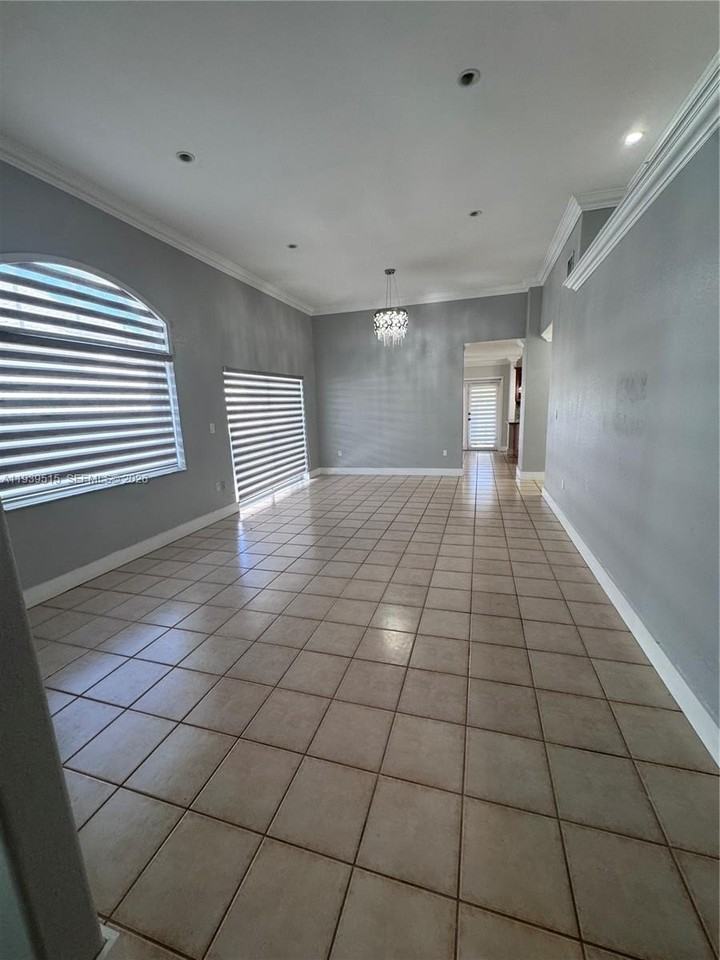 12925 Nw 8th Ln #12925 - Photo 6 of 20