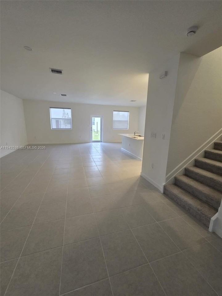 16303 Sw 147th Ave #16303 - Photo 6 of 37