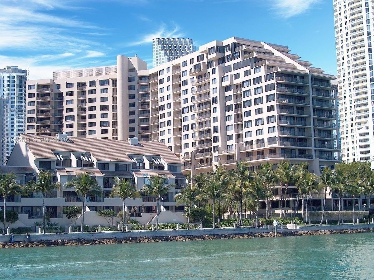 540 Brickell Key Dr #1201 - Photo 2 of 18