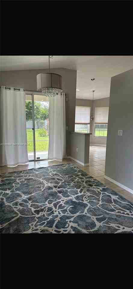 2480 E Aragon Blvd #1 - Photo 4 of 15