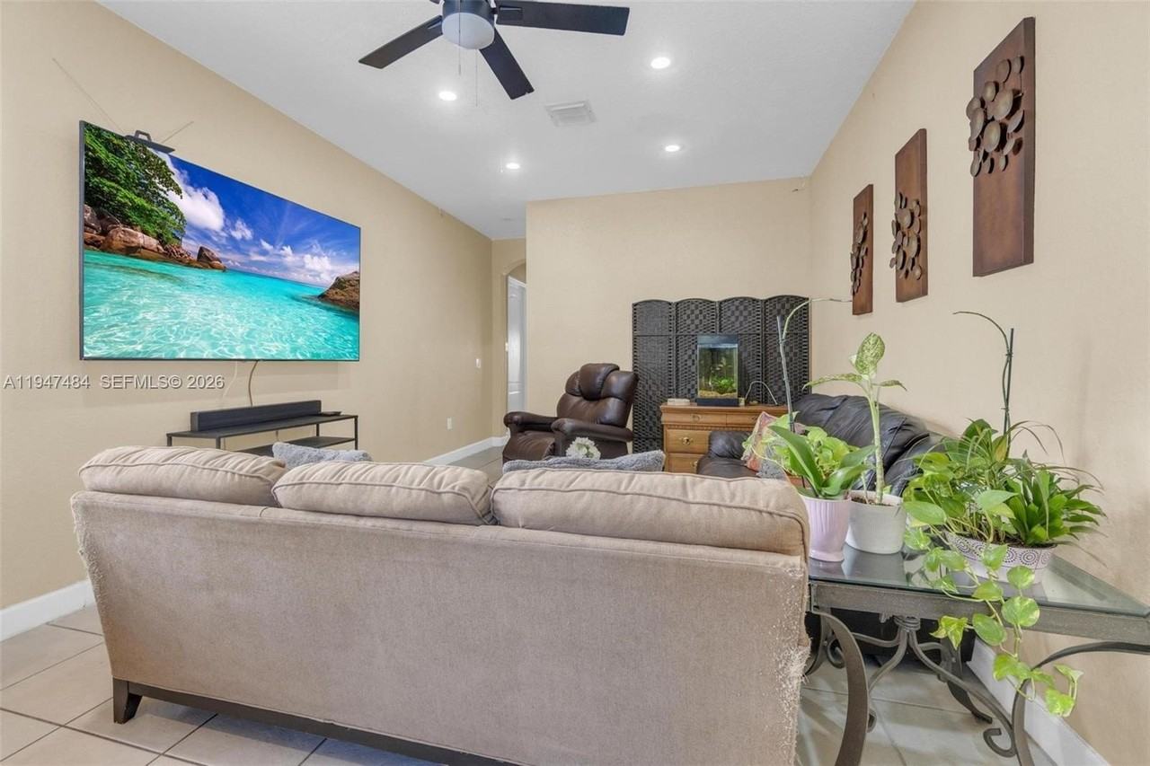 8612 Buckskin Mnr #5-8 - Photo 5 of 48