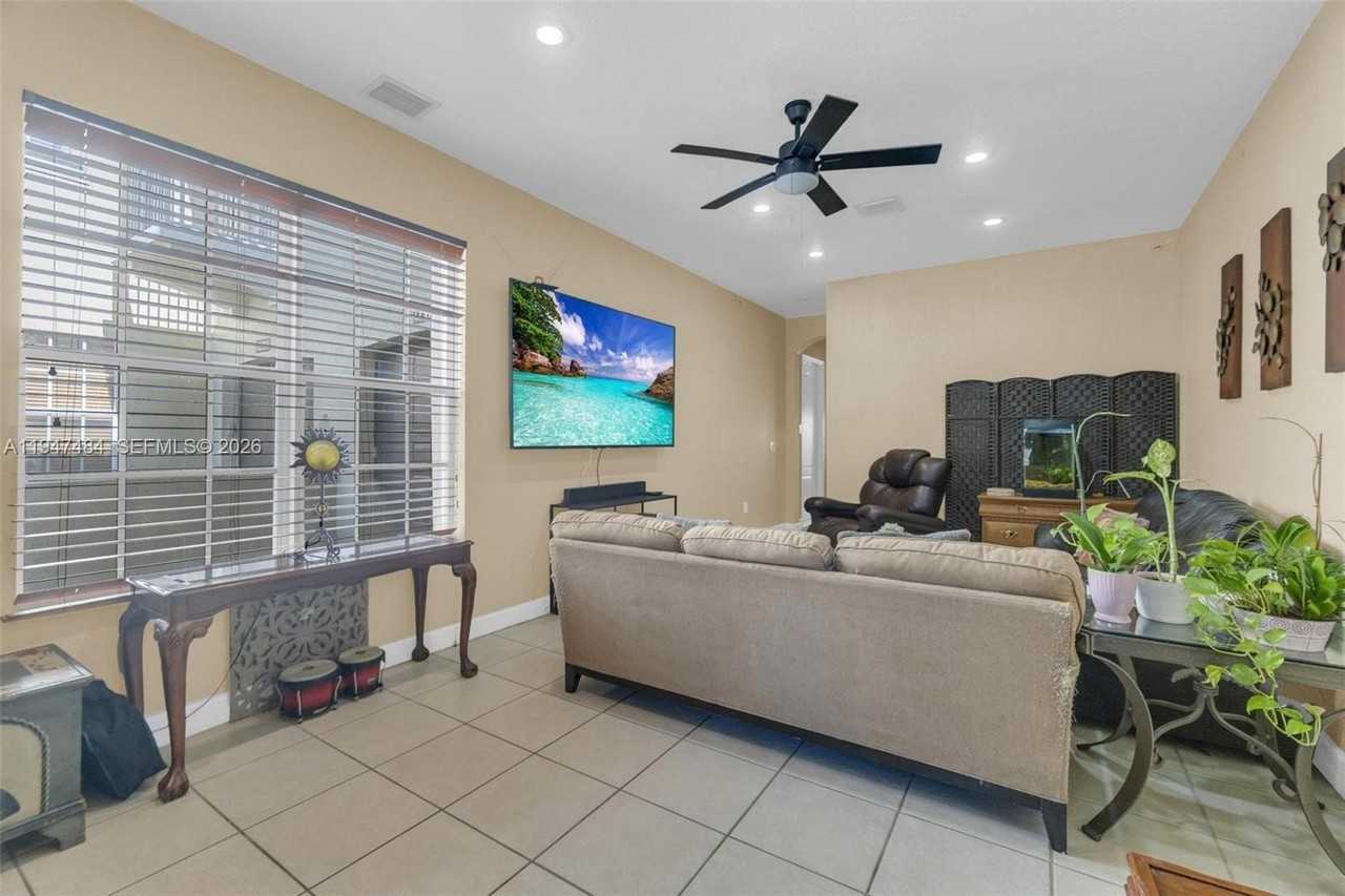 8612 Buckskin Mnr #5-8 - Photo 6 of 48