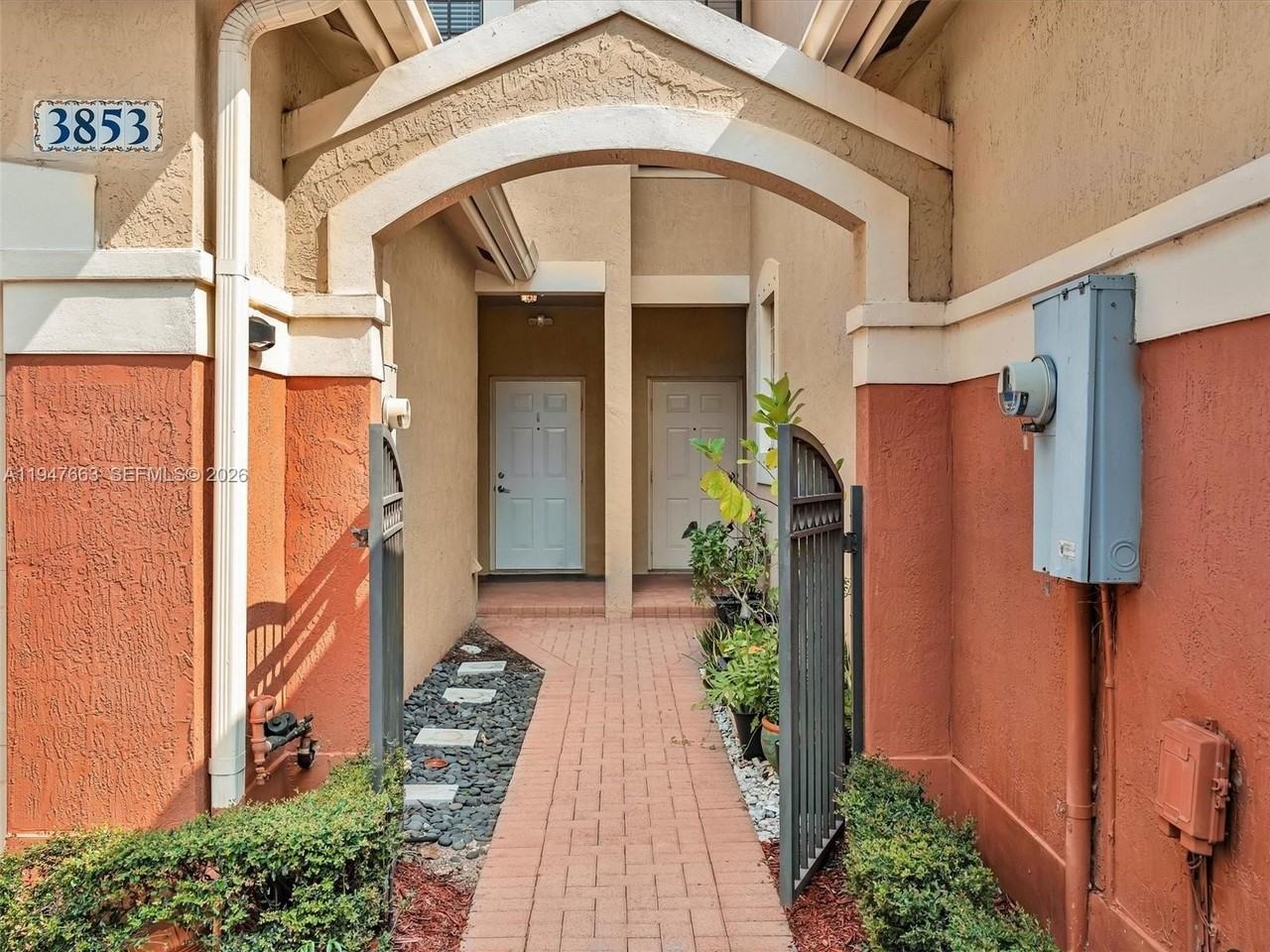 3853 Tree Top Dr #3853 - Photo 2 of 43