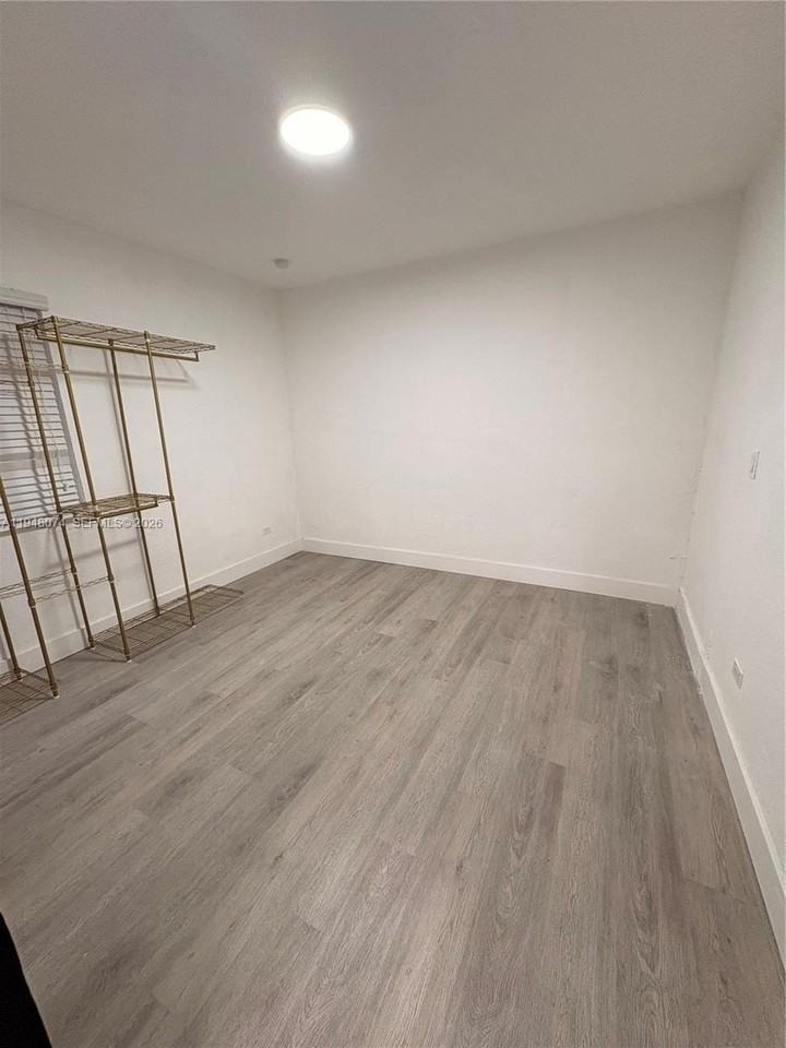 675 Ne 159th St #0 - Photo 6 of 9