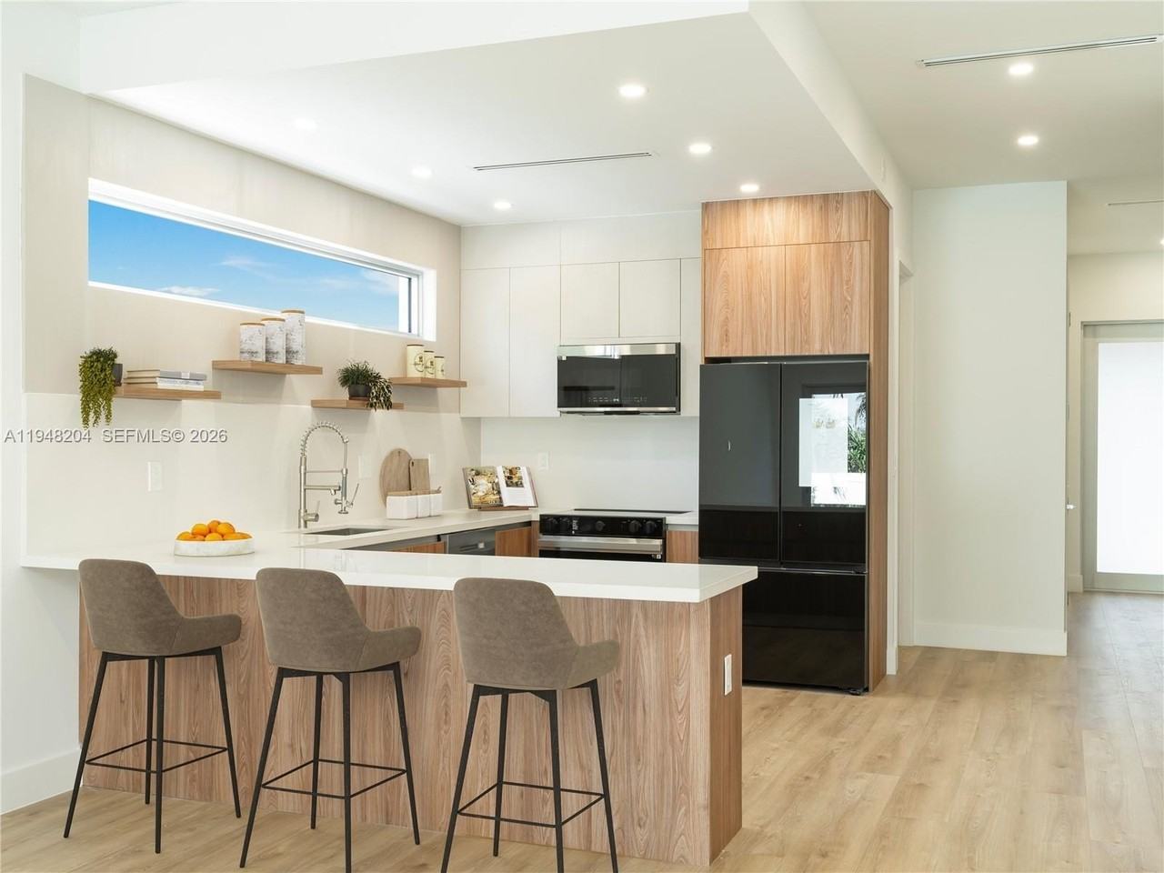 1421 Sw 24th Ct #1 - Photo 5 of 20