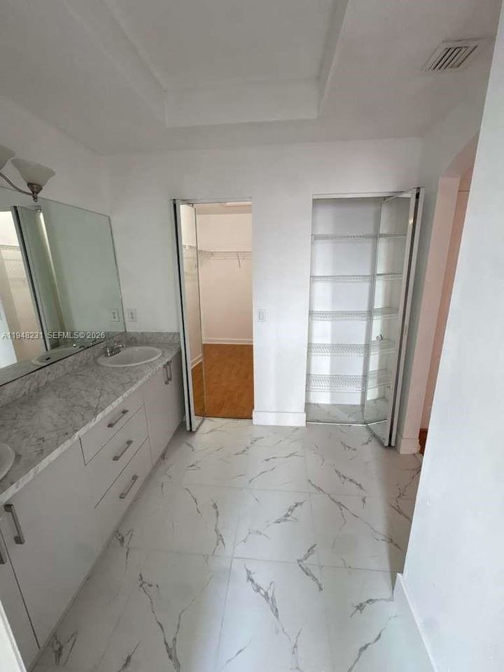 11614 Nw 51st Ln - Photo 3 of 18