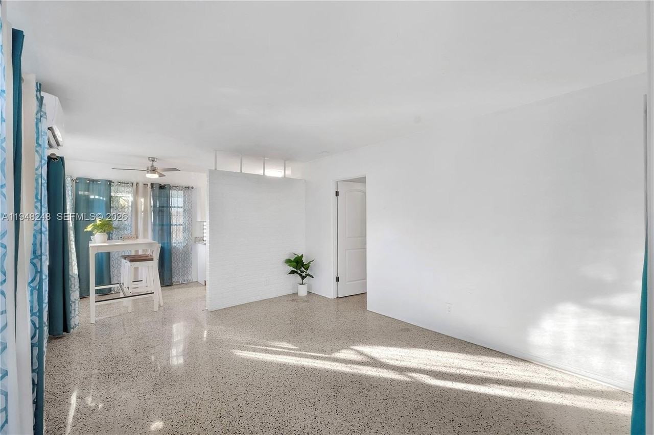 1821 Sw 11th Ct - Photo 4 of 13