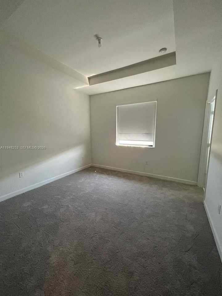 12908 Sw 233rd Ter #12908 - Photo 4 of 23