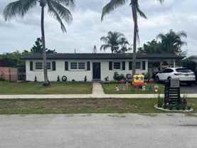 4820 Sw 11th Ct - Photo 1 of 1