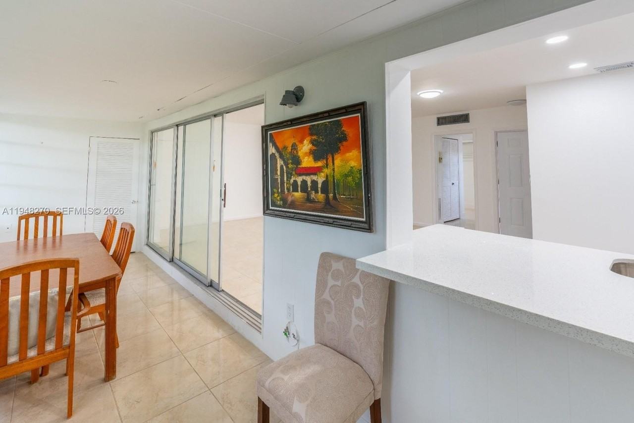 17252 Sw 112th Pl #21243 - Photo 4 of 23