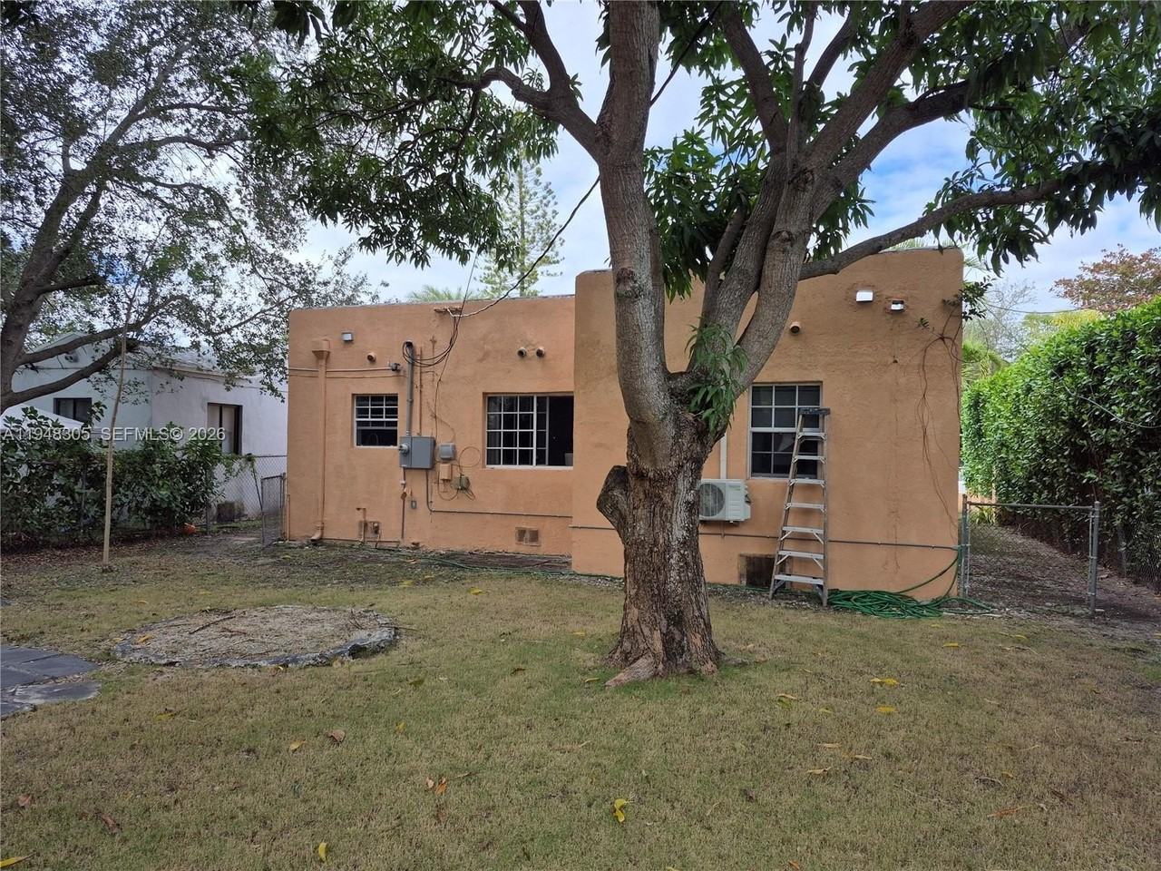 28 Ne 49th St #0 - Photo 6 of 19