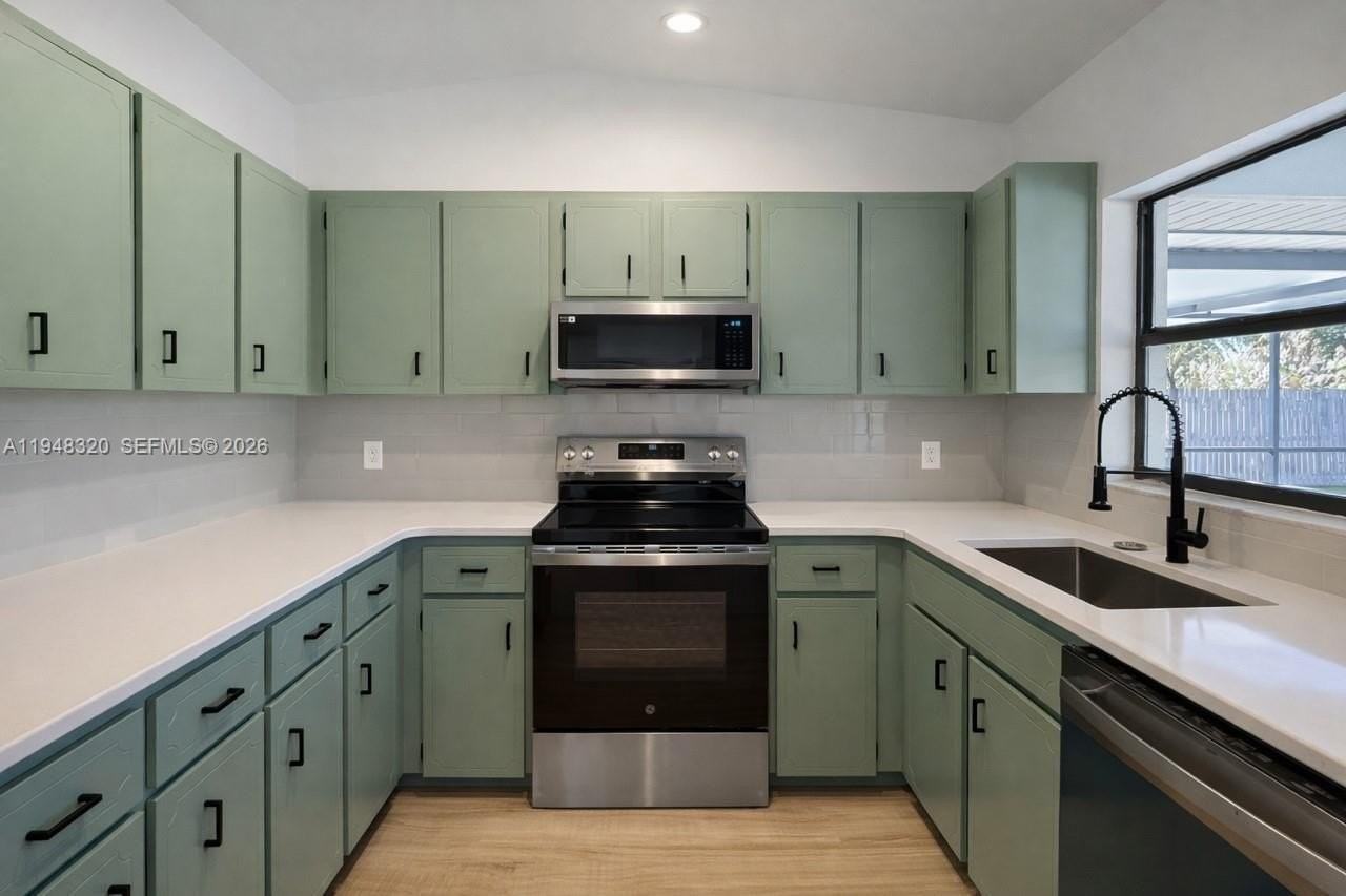 1696 County Road 607c - Photo 7 of 21