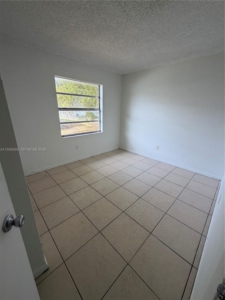 1491 Nw 22nd Ct #1 - Photo 5 of 9